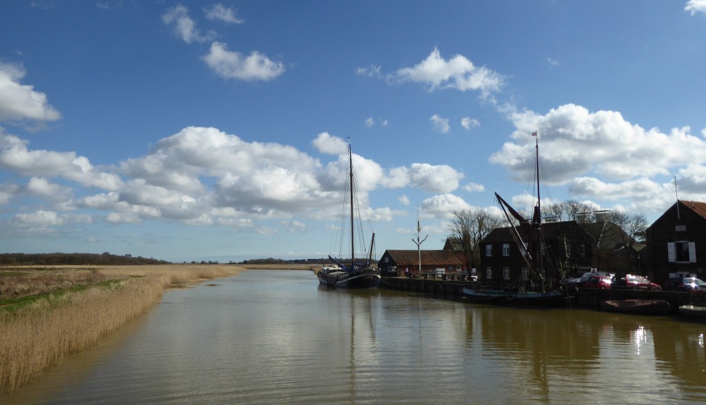 days out in snape maltings and river alde Suffolk