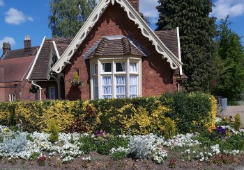 entrance to Christchurch Park