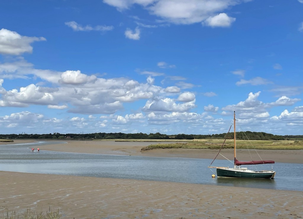 iken walk along the river alde suffolk days out