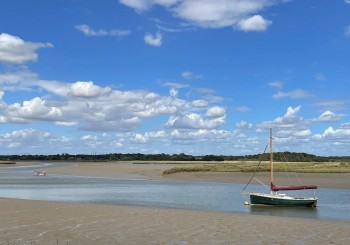 iken walk along the river alde suffolk days out